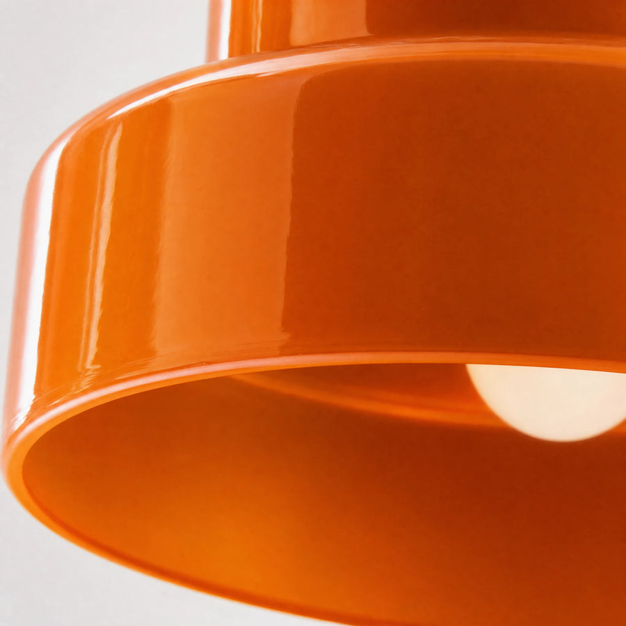 Suspension vintage orange à double abat-jour étagé - close-up détail matière