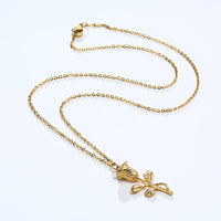 collier-vintage-rose-acier-titane