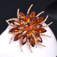 broche-en-cristal-de-fleur-de-col-vintage