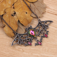 collier-chauve-souris-vintage