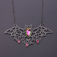 collier-chauve-souris-vintage