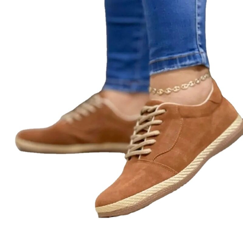 chaussure-basse-style-femme-lacet-daim-annee-80