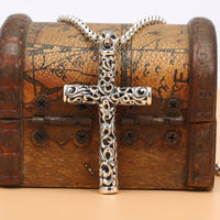 collier-pendentif-croix-vintage