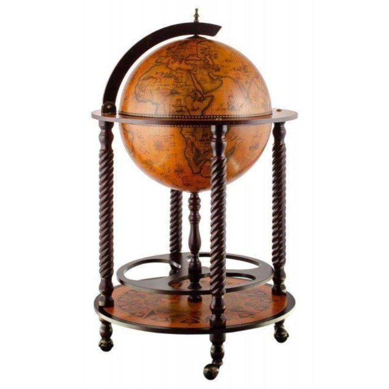 globe-terrestre-ancien-sur-pied