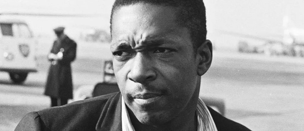 John Coltrane et Mode Vintage : L'Harmonie entre la Musique et la Mode Rétro