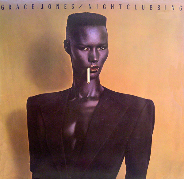 Grace Jones: L'Icône Intemporelle de la Mode Vintage