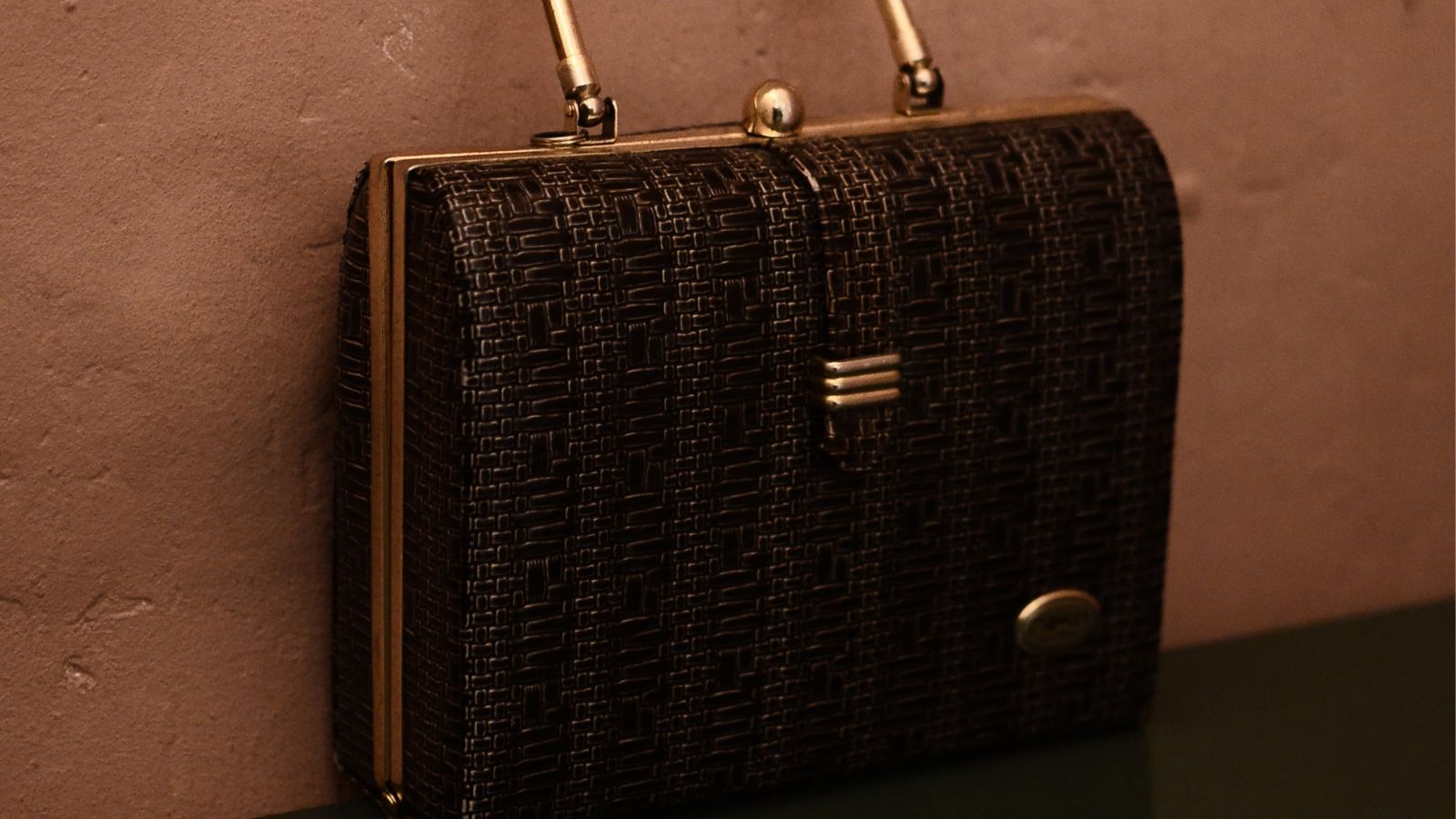 comment-nettoyer-un-sac-vintage Image