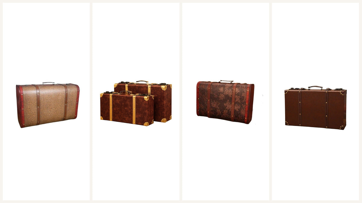 Quatre valises rétro brunes aux finitions lisses, texturées et fleuries Image
