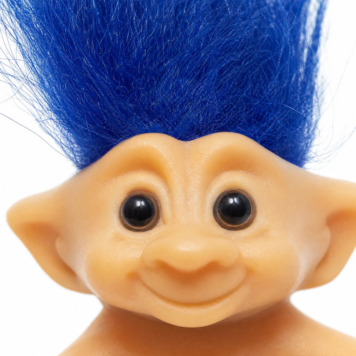 Figurine troll cheveux colorés vintage des années 80 - close-up détail matière