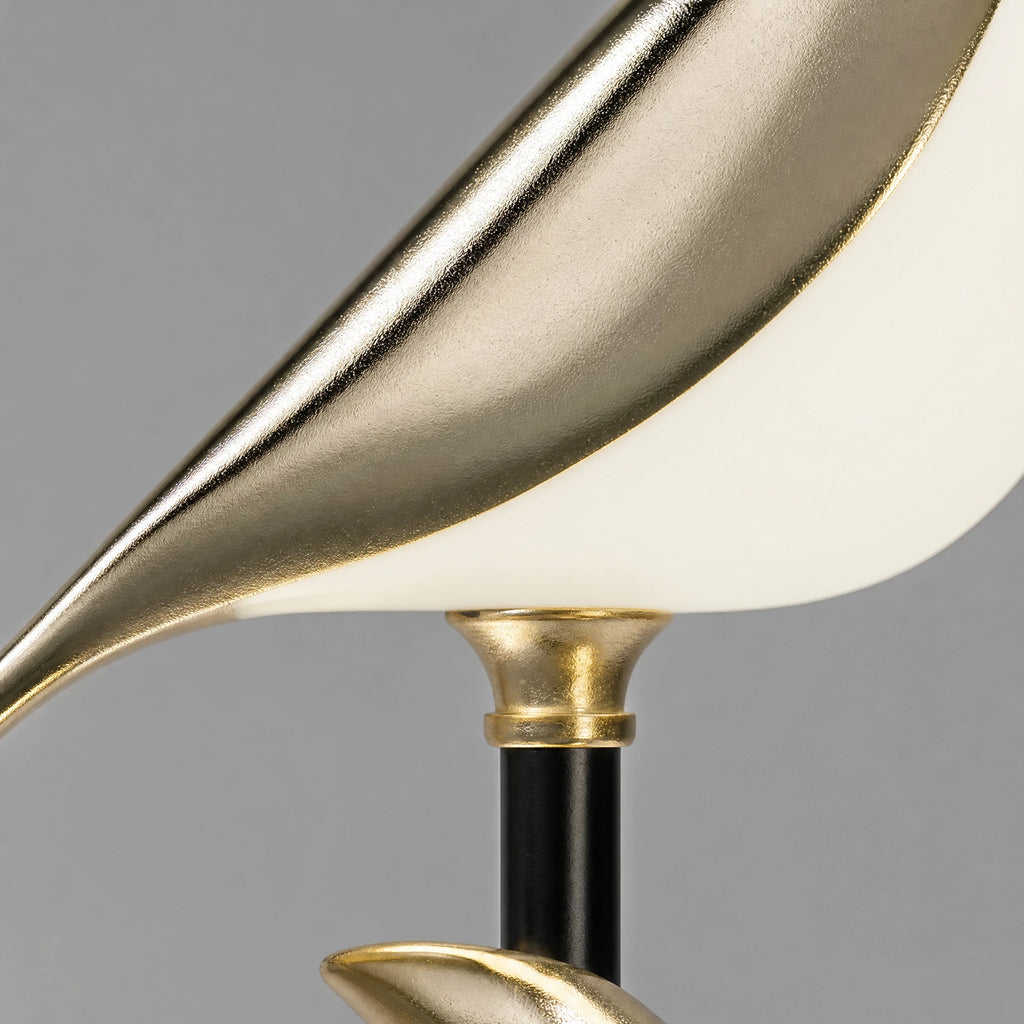 Lampe Oiseau Design en Métal Doré et Noir - close-up détail matière