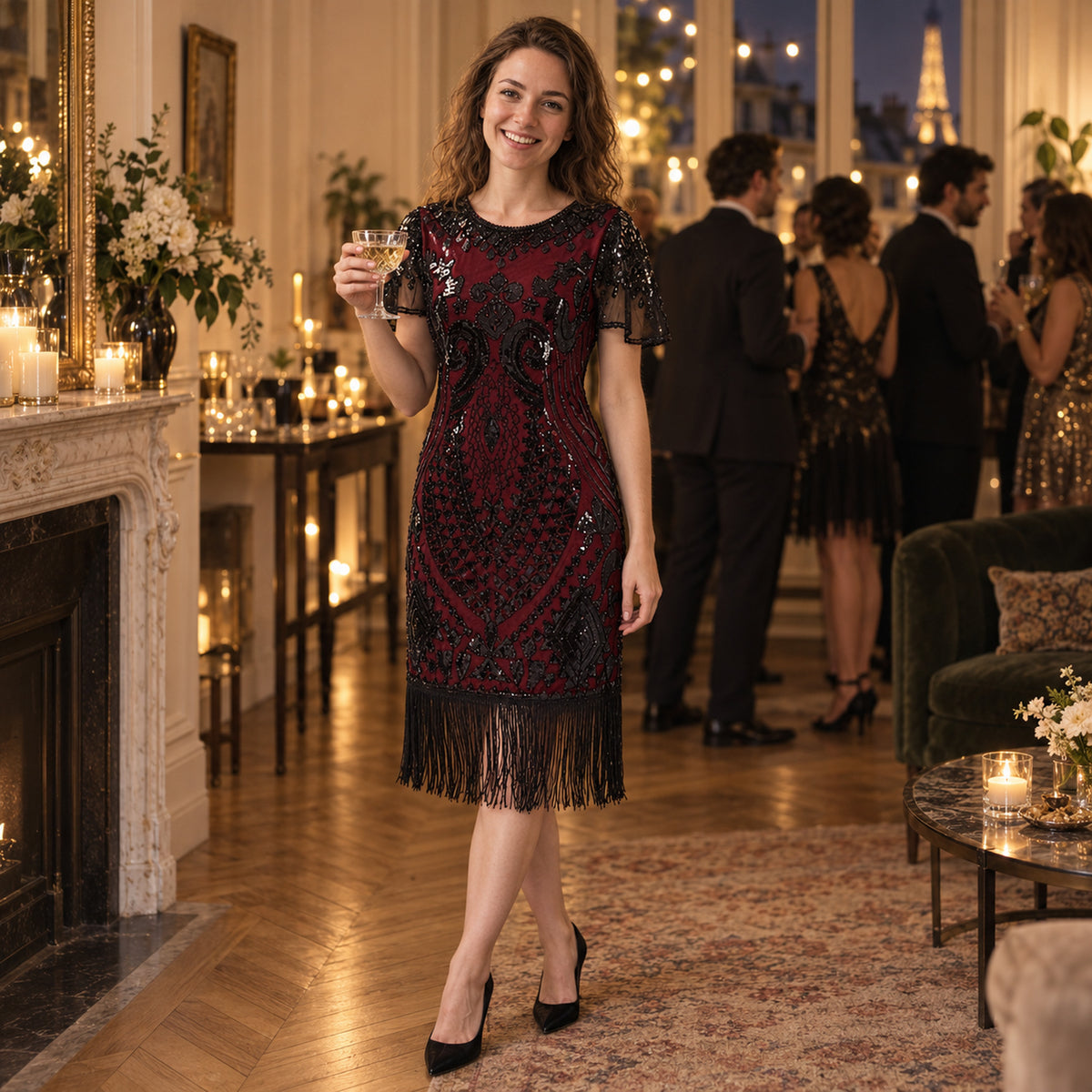 Femme portant la robe style charleston à sequins et franges avec l'ensemble d'accessoires lors d'un mariage Image