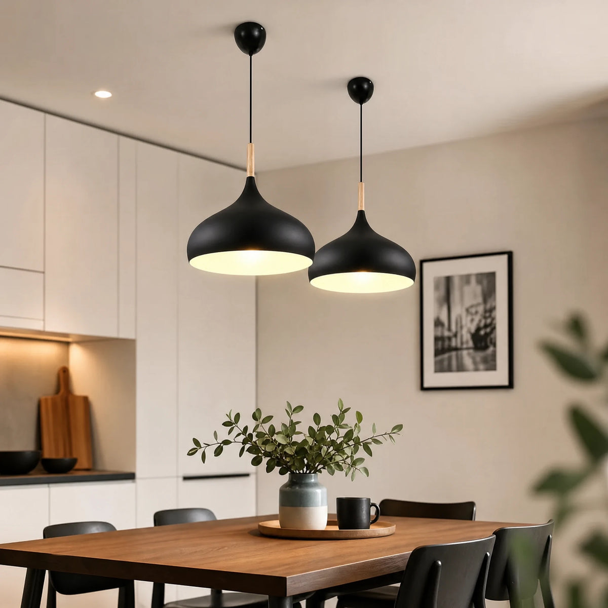 Suspension Noire Luminaire avec Détail Bois Naturel - OBJETS VARIES