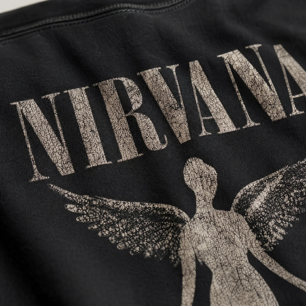 T-shirt vintage Nirvana avec visuel ange années 80 - close-up détail matière