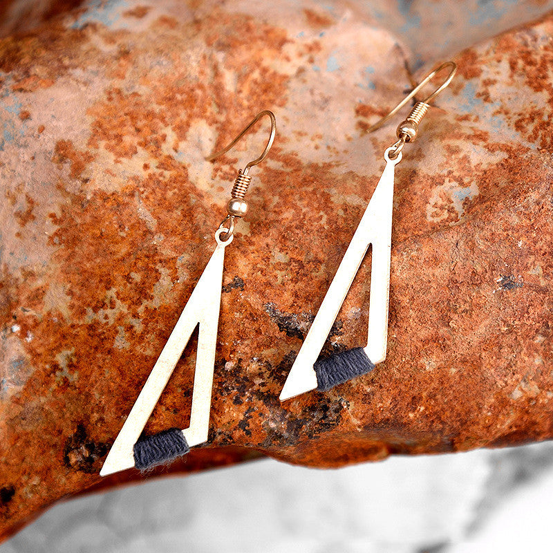 boucles-doreilles-triangle-alliage-vintage