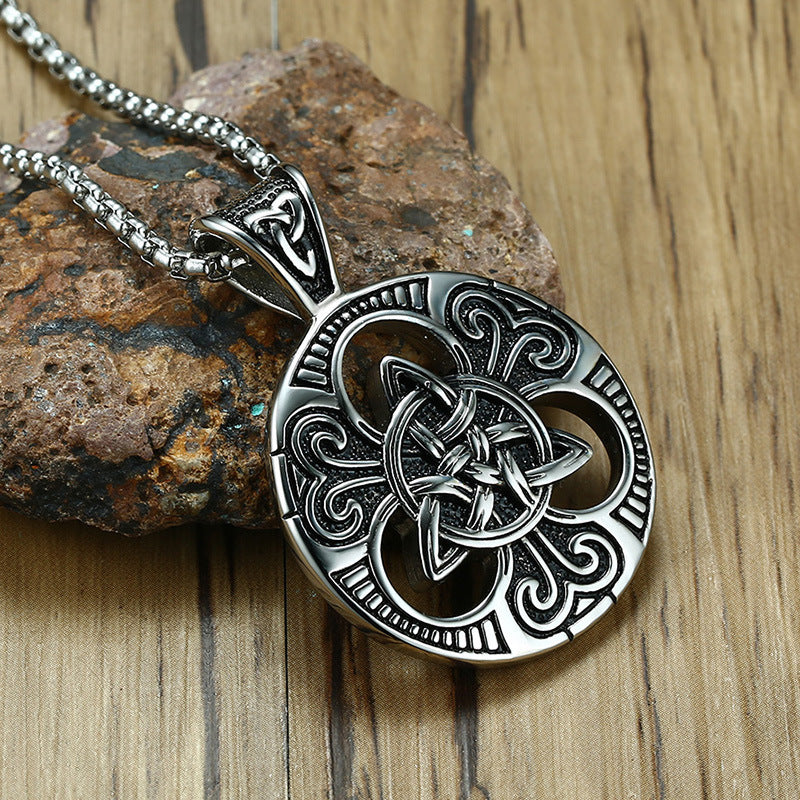 collier-noeud-concentrique-vintage