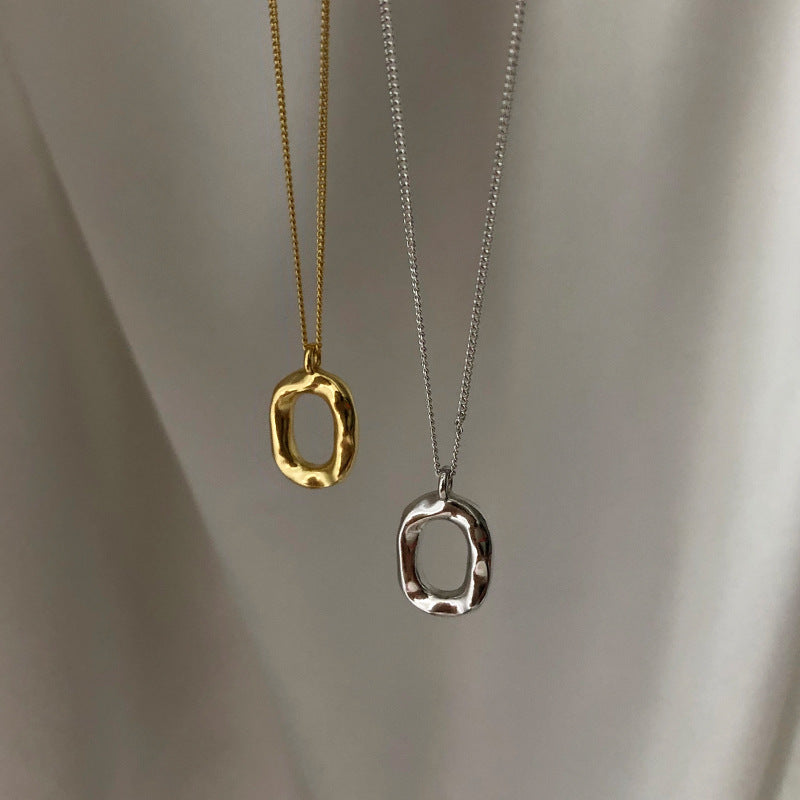 collier-beignet-ovale-vintage