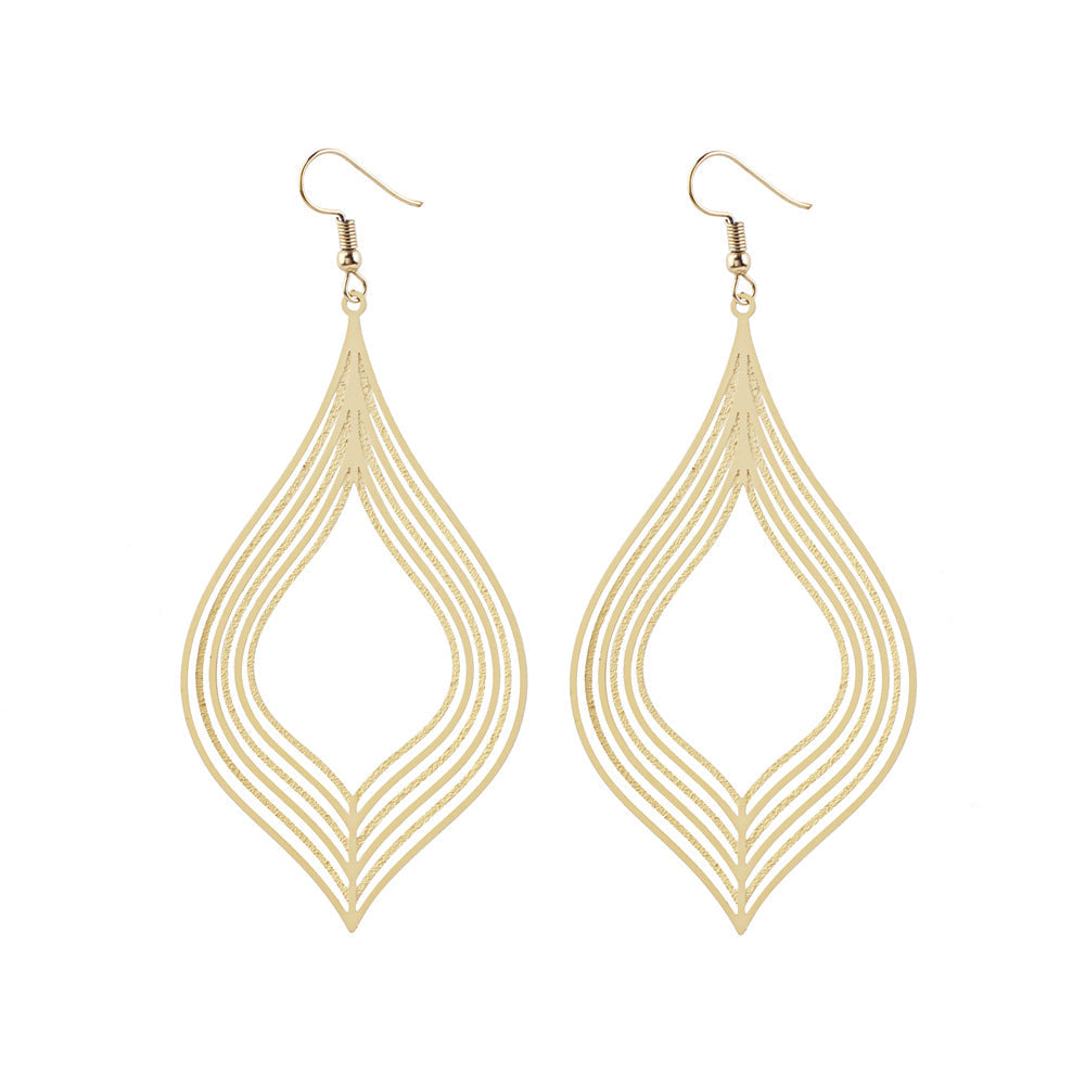 boucles-doreilles-vintage-givrees-a-rayures-personnalisees
