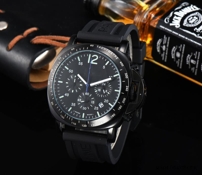 nouvelle-montre-pour-hommes-et-femmes-vintage
