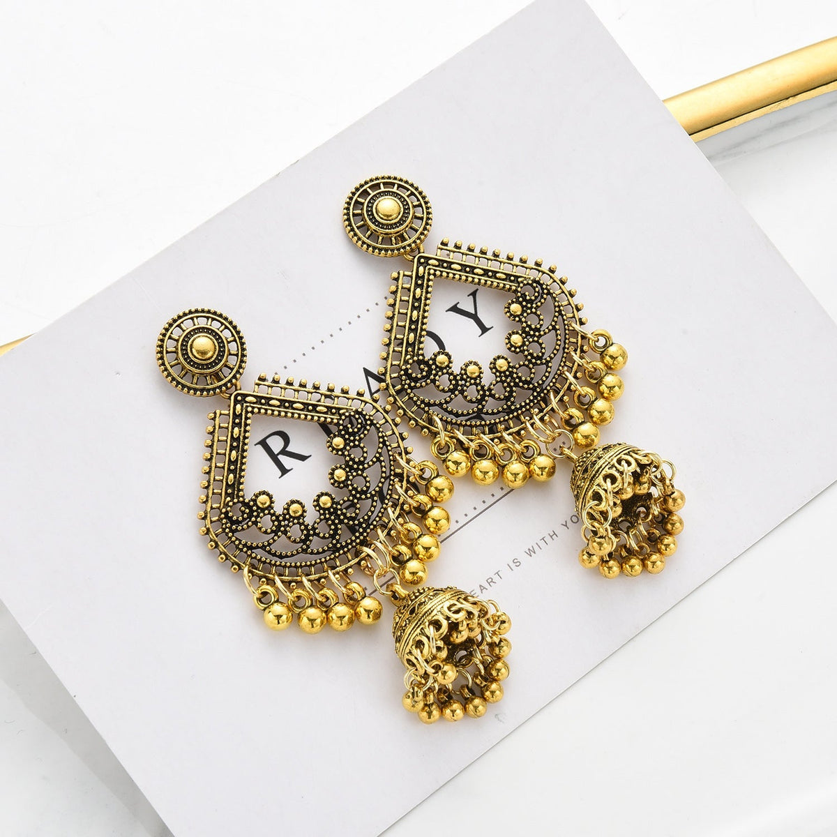 boucles-doreilles-bell-tassel-vintage