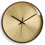 horloge-vintage-en-bois-massif