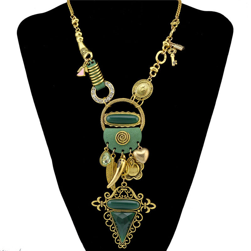 collier-de-pierres-precieuses-multicouche-vintage
