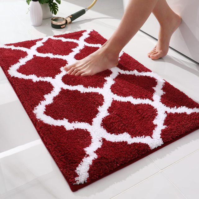 tapis-vintage-rouge-blanc