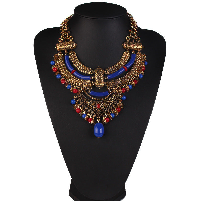 collier-a-motif-vintage-tendance