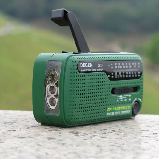 radio-portative-rechargeable-solaire-a-manivelle