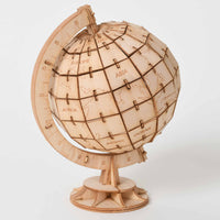 globe-vintage-3d-en-bois