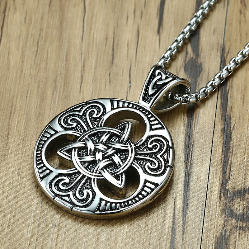 collier-noeud-concentrique-vintage