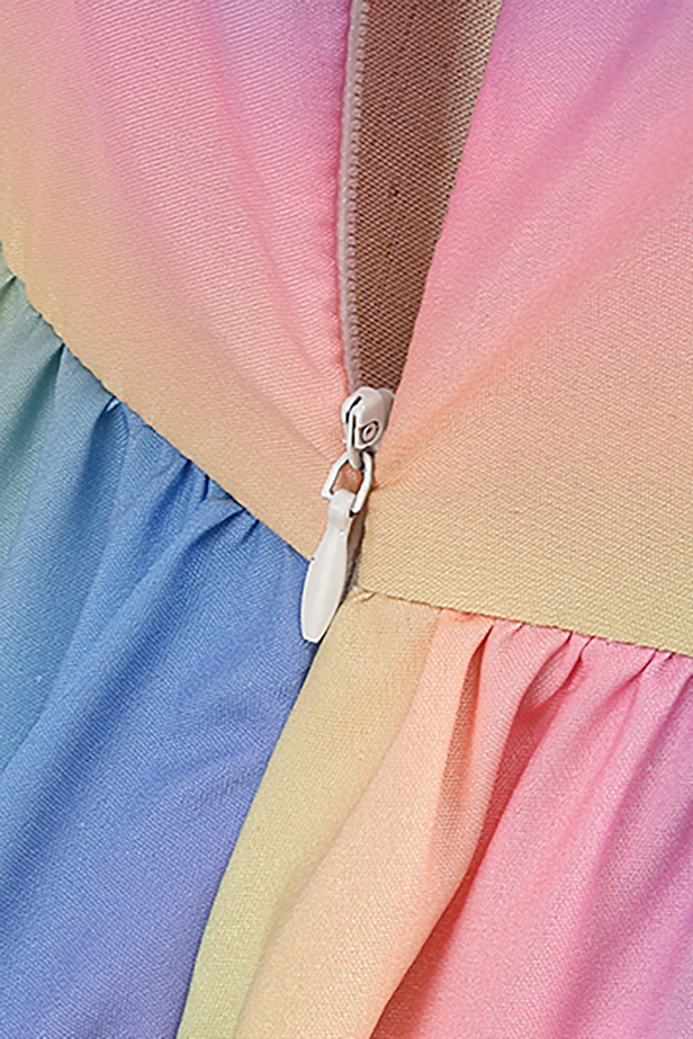 robe-arc-en-ciel-annee-80-style-50s