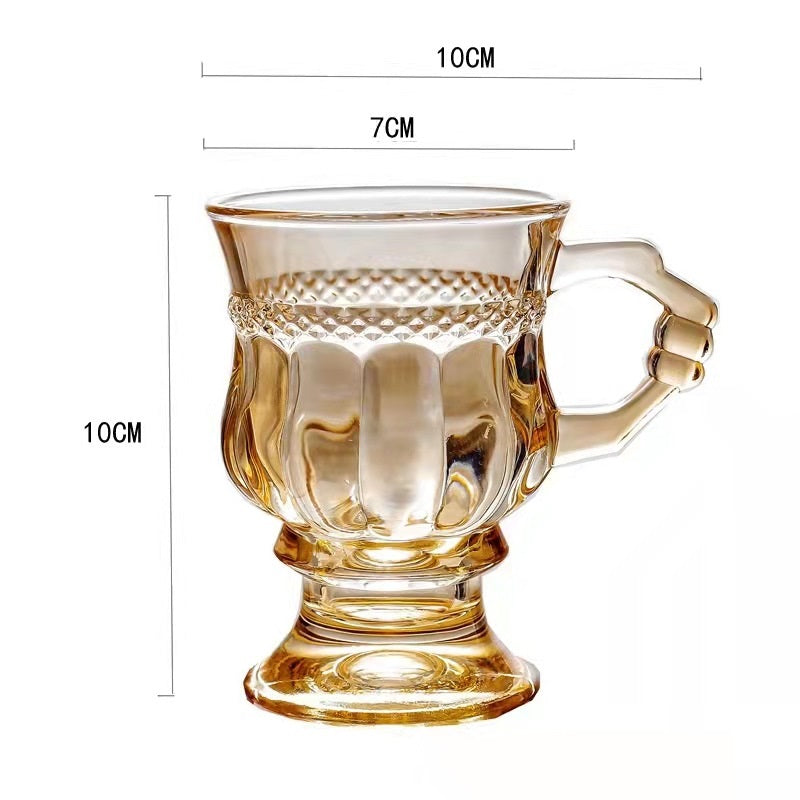 tasse-mini-en-relief-en-verre-ambre-vintage