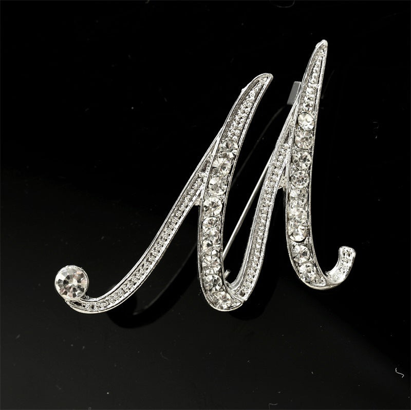 broches-alphabet-anglais-vintage-avec-diamants
