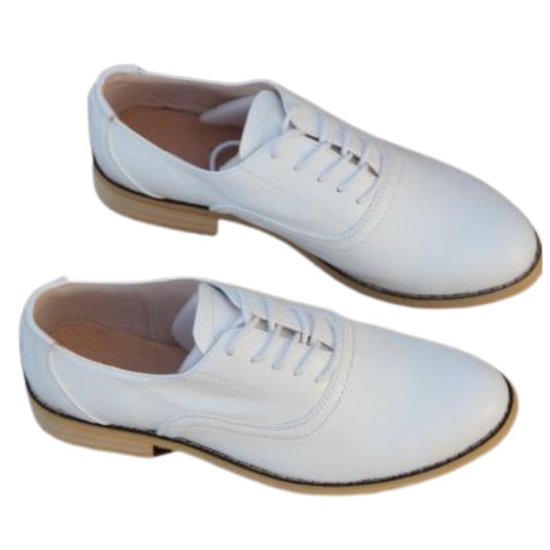    chaussure-vintage-blanche