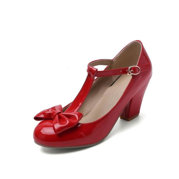     chaussure-vintage-femme-rouge