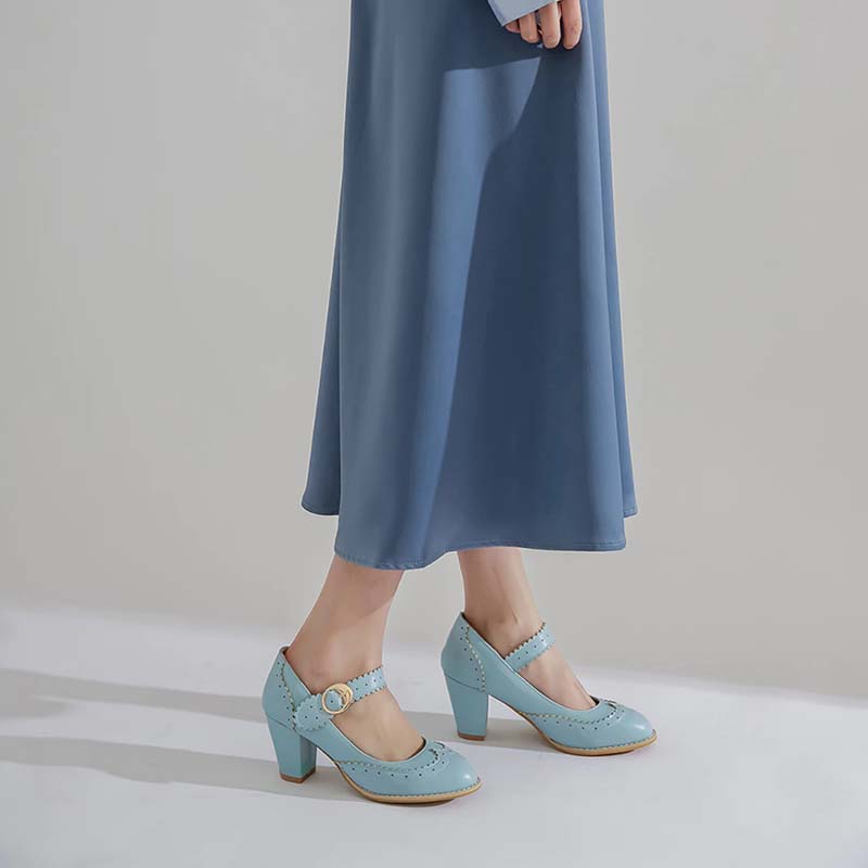 chaussures-annee-80-escarpins-petits-talons-bleues