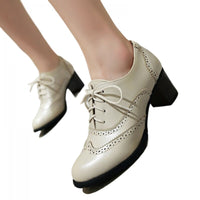 chaussures-lacet-femme-talon-vintage