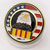 medaille-insigne-metal-soldat-americain-vintage