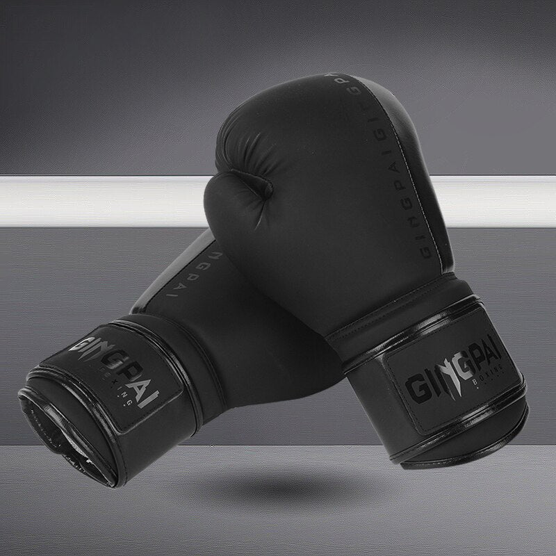 Gant de Boxe Rouge signé par Mike Tyson. dans Une vitrine avec Plaque Gant de Boxe Rouge signé par Mike Tyson. dans Une vitrine avec Plaque