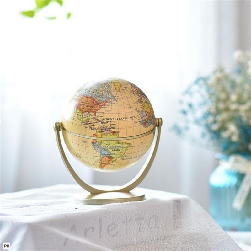     globe-terrestre-vintage-ancien