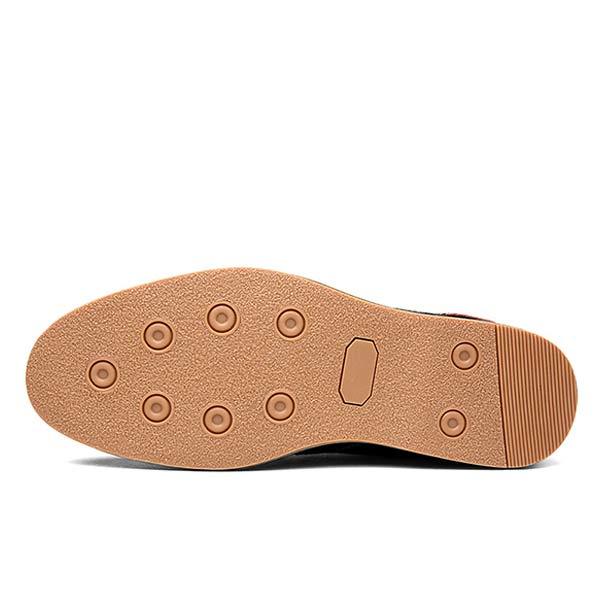 chaussures-style-retro-en-cuir