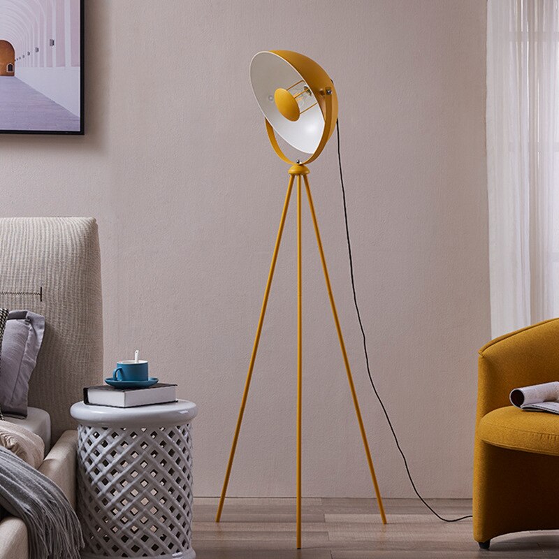    lampe-sur-pied-vintage
