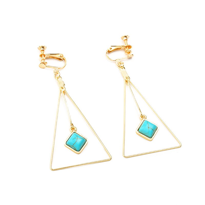 oreille-femme-triangle-des-annees-80-boucle-d