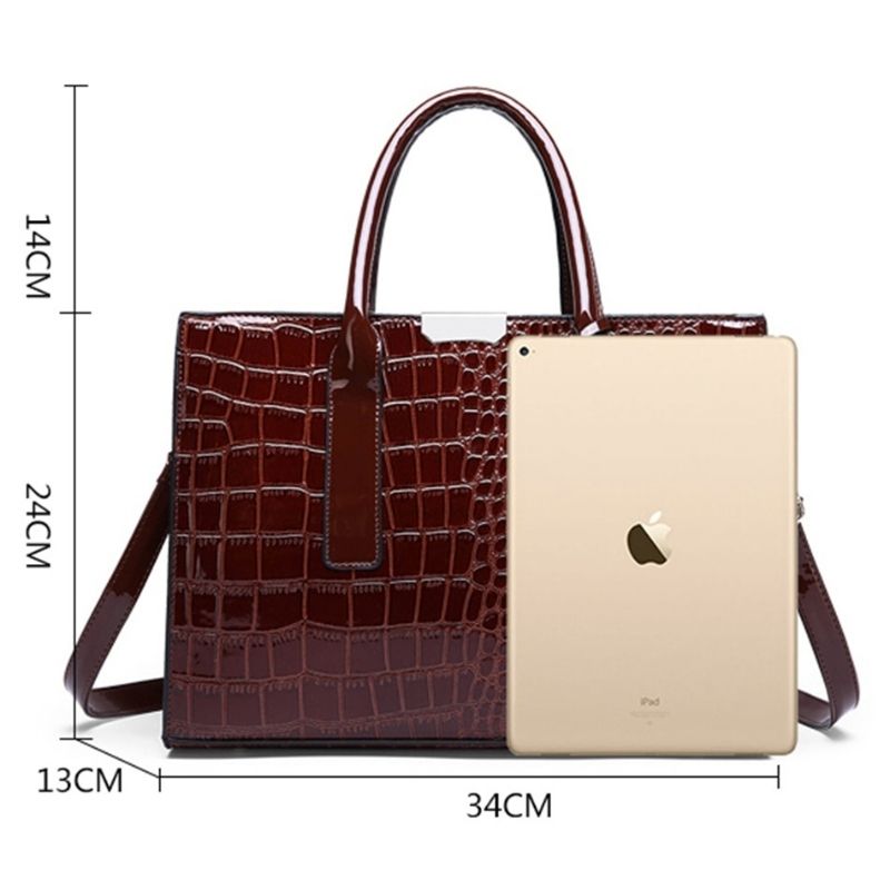 sac-a-main-crocodile-vintage-mesure