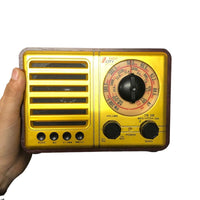 vintage-style-looking-radio